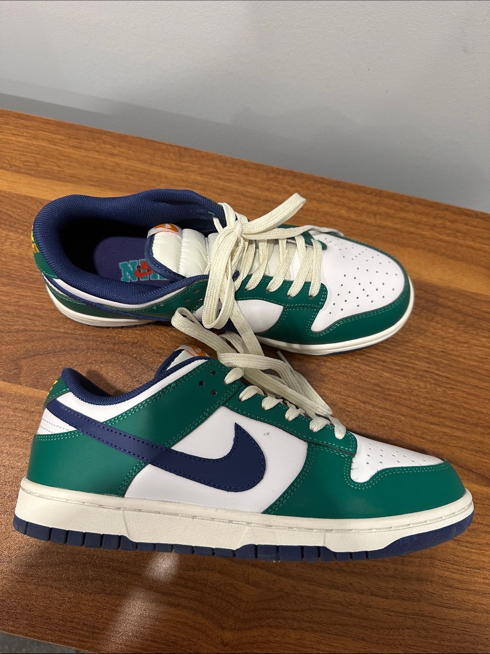 Nike Green, White & Navy Low-Top Sneakers